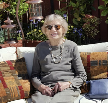 Notice Gallery for Joyce OAKES