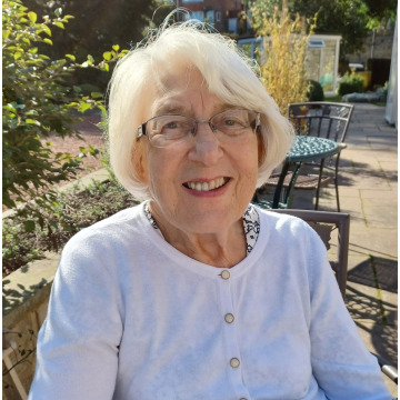 Photo of Joan KNOX