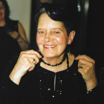 Photo of Pamela Leah HOLLAND