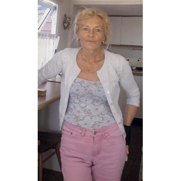 Photo of Jeanette SMALL