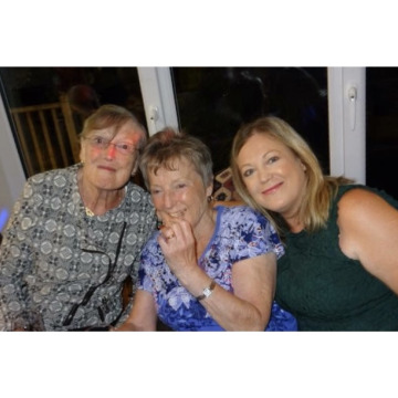 Notice Gallery for Shirley JONES