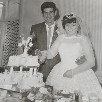 Notice Gallery for Kathleen ELLIS