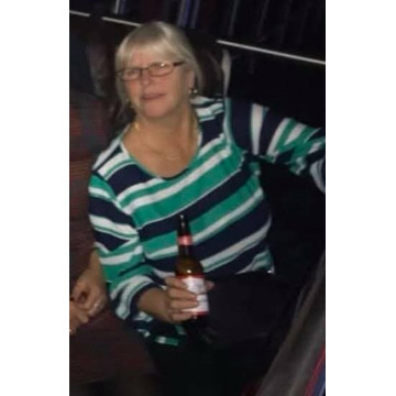 Photo of Shirley HALL