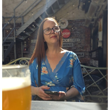 Photo of Rebecca COX