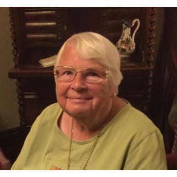 Photo of Maureen DACOMBE