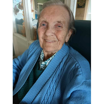 Photo of Shirley BEEVER