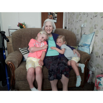 Notice Gallery for Annie RHODES