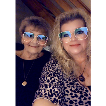 Notice Gallery for Patricia KNOTT