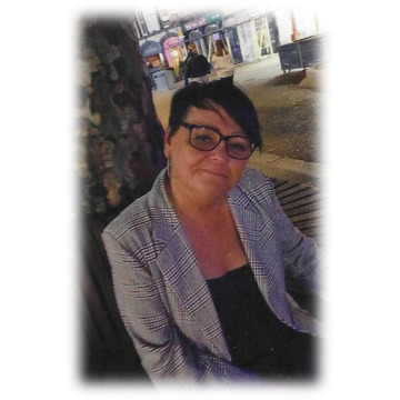 Photo of Angela FRANCIS