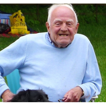 Photo of Clive Gill HOLT