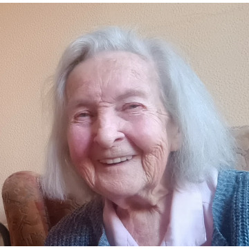 Photo of April Joan BUTCHER