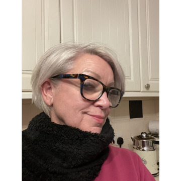 Notice Gallery for Sylvia SIMMONS