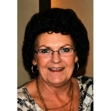 Photo of Patricia HUGHES