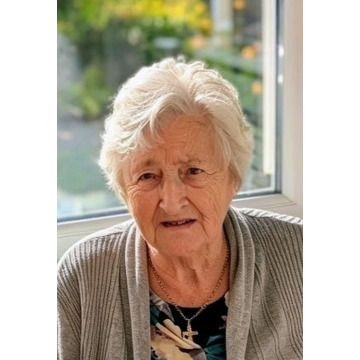 Photo of Shirley BROWN