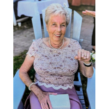Photo of Joan HUDDART
