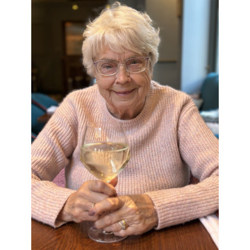 Photo of Jean LOW