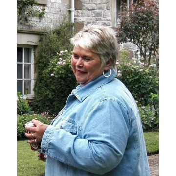 Notice Gallery for Barbara LOWES