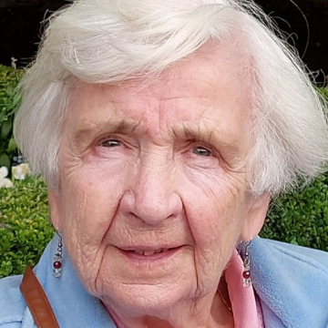 Photo of Dee DUTTON