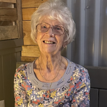 Photo of Mary HOY