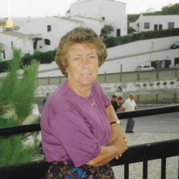 Photo of Gillian JONES