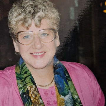 Photo of Helen Louise TAYLOR