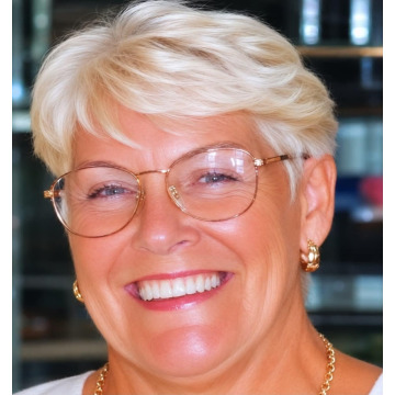 Photo of Barbara MADDOX