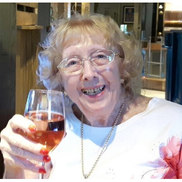 Photo of Patricia BARROW