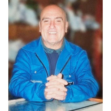 Photo of Lar BRIEN