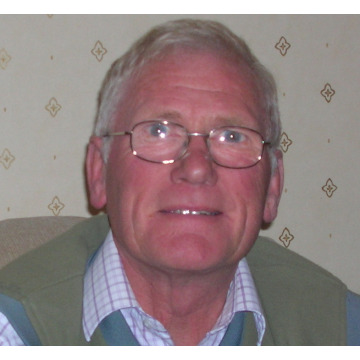 Photo of Raymond MUMBY