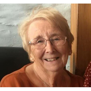 Photo of Maureen ESTCOURT