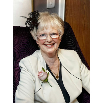 Photo of Christine HUBBS
