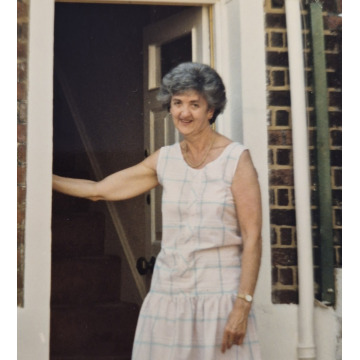 Photo of Jennifer TOY