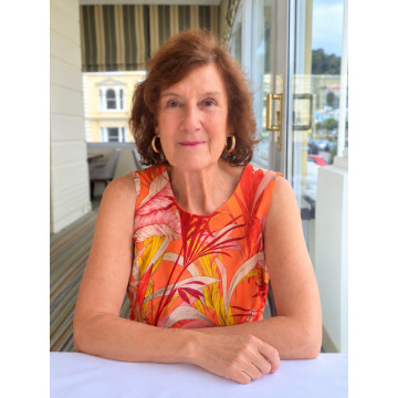 Photo of Linda McCLERNON
