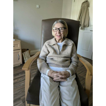 Photo of Carole BROWN