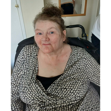 Photo of Lesley ARRAND