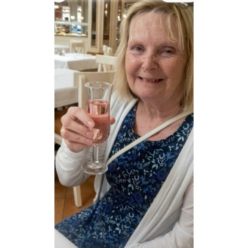Photo of Diane Lorraine LINLEY