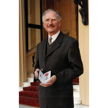 Photo of James William RICHARDSON M.B.E. CF