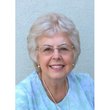 Photo of Heather HOLLAND