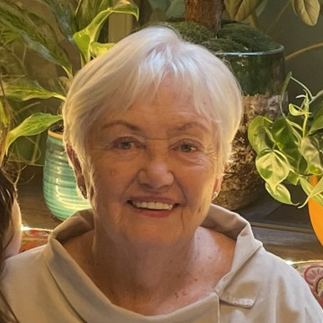 Photo of Elizabeth McADAM