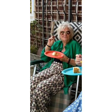 Photo of Linda WHITE