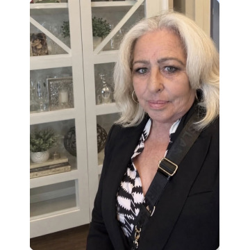 Photo of Elizabeth KELLETT